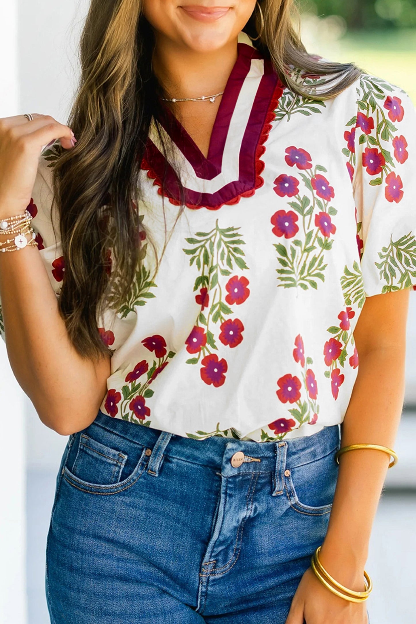 White Floral Short Bubble Sleeve Contrast Slit Blouse