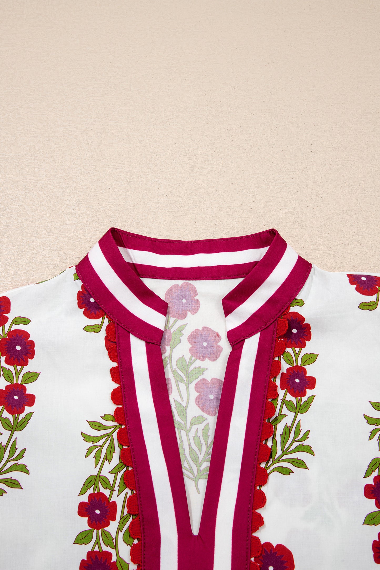 White Floral Short Bubble Sleeve Contrast Slit Blouse