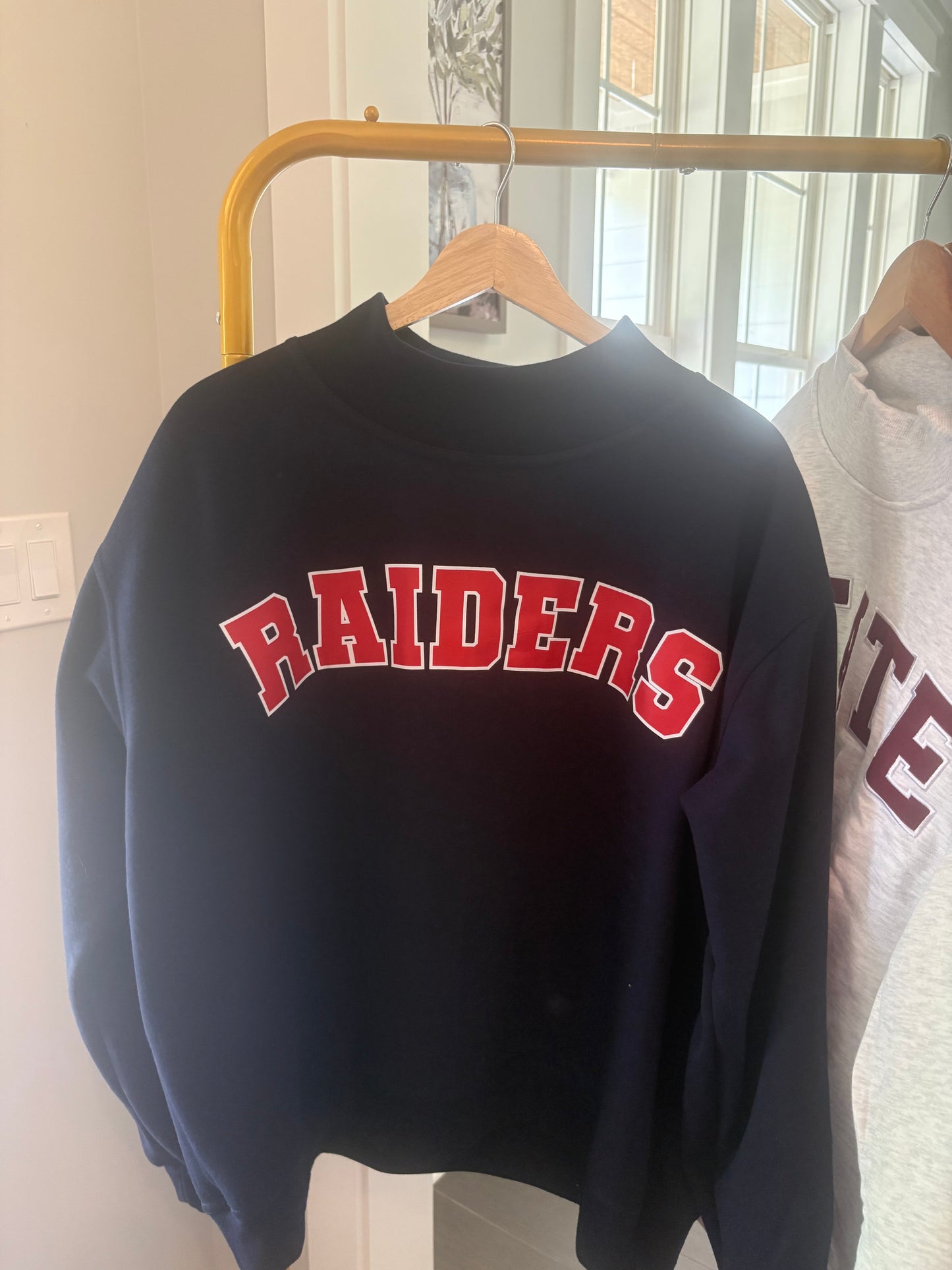 REVERSIBLE navy LAMAR mockneck