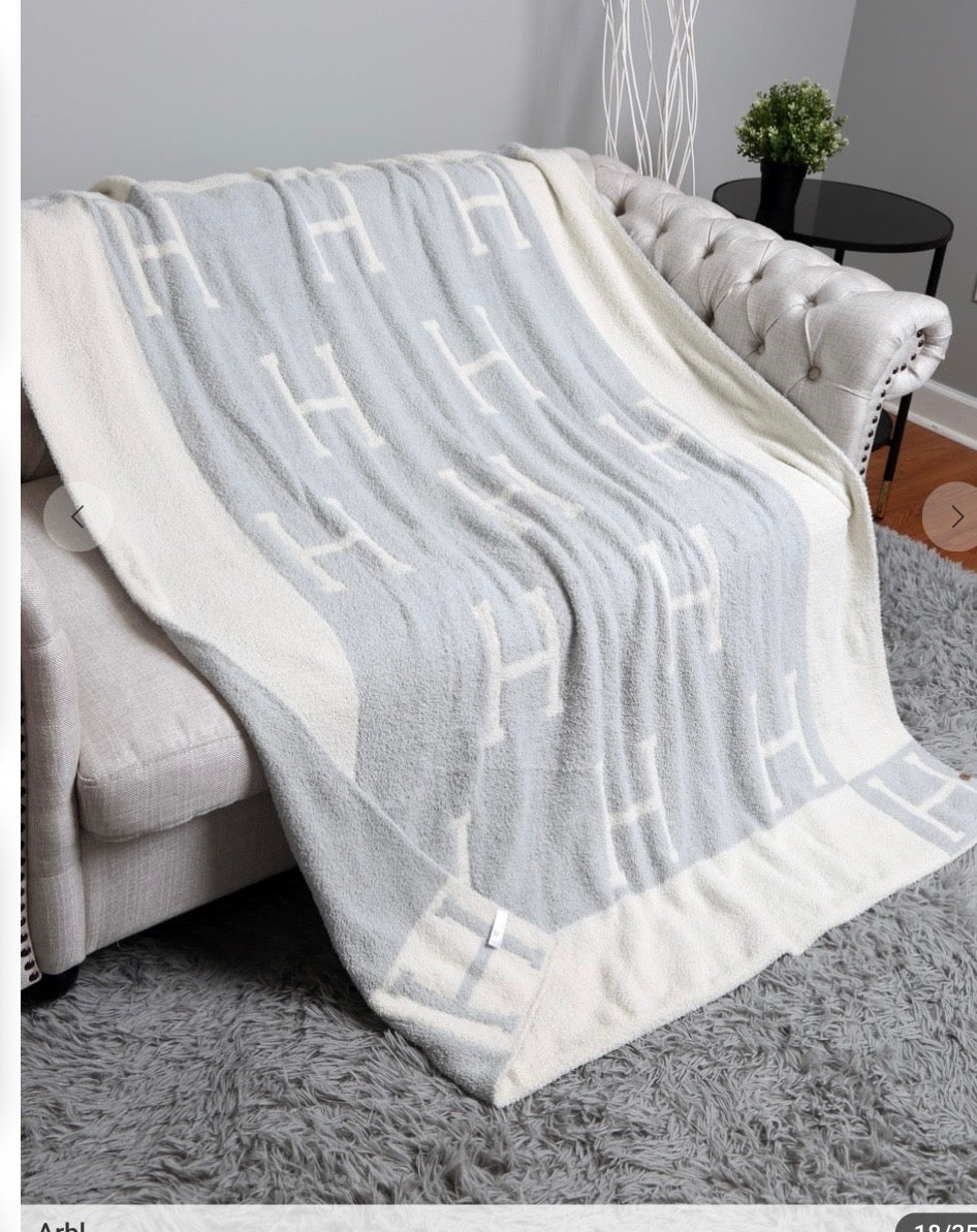 Cozy H Blanket